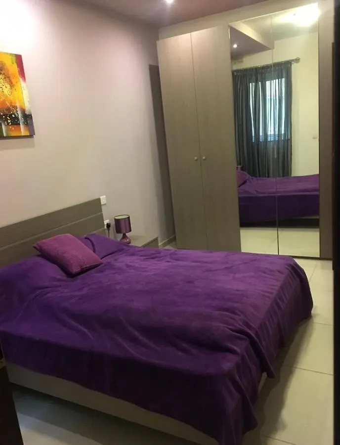 2 Bedroom Apartment In An Excellent Location Sliema 0*,