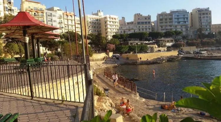 2 Bedroom Apartment In An Excellent Location Sliema 0*,  Malta